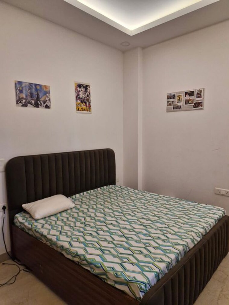 Bedroom, silverglades-hightown 4 Bedroom 2200 Sq.Ft. Builder Floor In Sushant Lok I Gurgaon 10661560