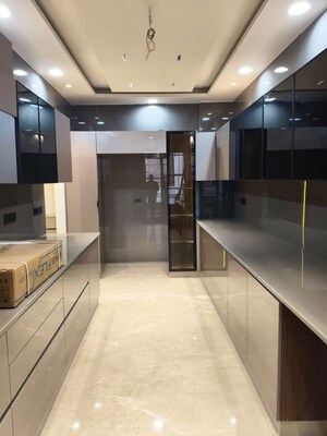 Kitchen in 3 BHK Builder Floor at Dlf Cyber City – for Sale
