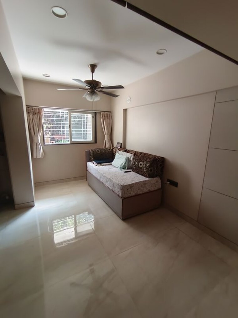 Living Room, mahindra-lifespaces-le-mirage 3.5 Bedroom 1700 Sq.Ft. Apartment In Sangamvadi Pune 10661512