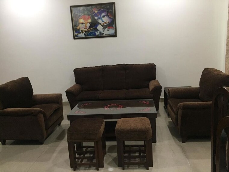 Living Room, gaur-city-6th-avenue 3.5 Bedroom 1560 Sq.Ft. Apartment In Sector 4 Greater Noida Greater Noida 10661586