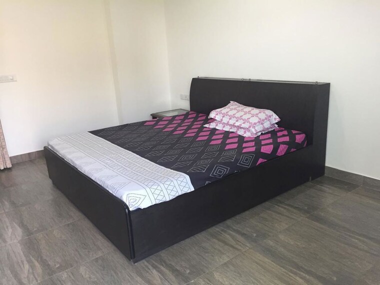 Bedroom, gaur-city-6th-avenue 3.5 Bedroom 1560 Sq.Ft. Apartment In Sector 4 Greater Noida Greater Noida 10661586