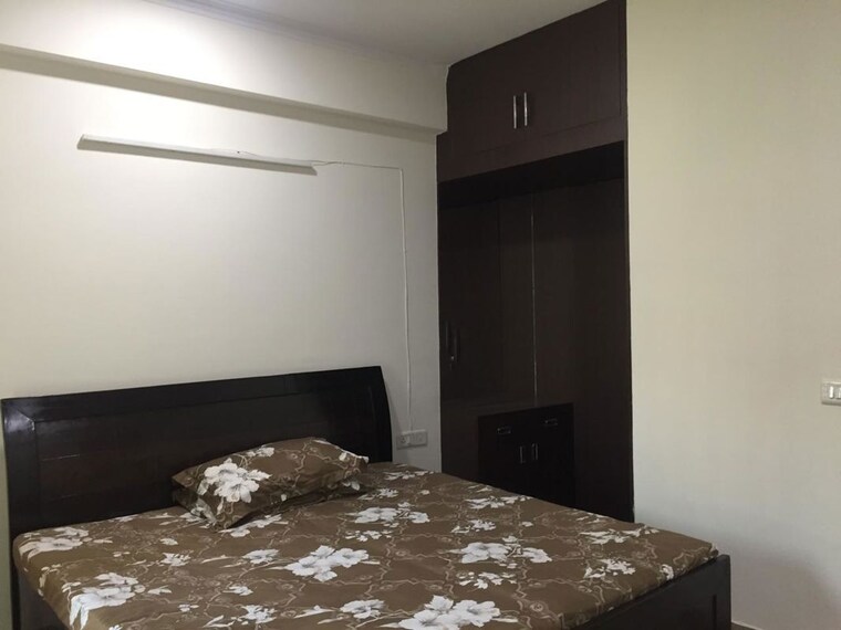 Room, gaur-city-6th-avenue 3.5 Bedroom 1560 Sq.Ft. Apartment In Sector 4 Greater Noida Greater Noida 10661586