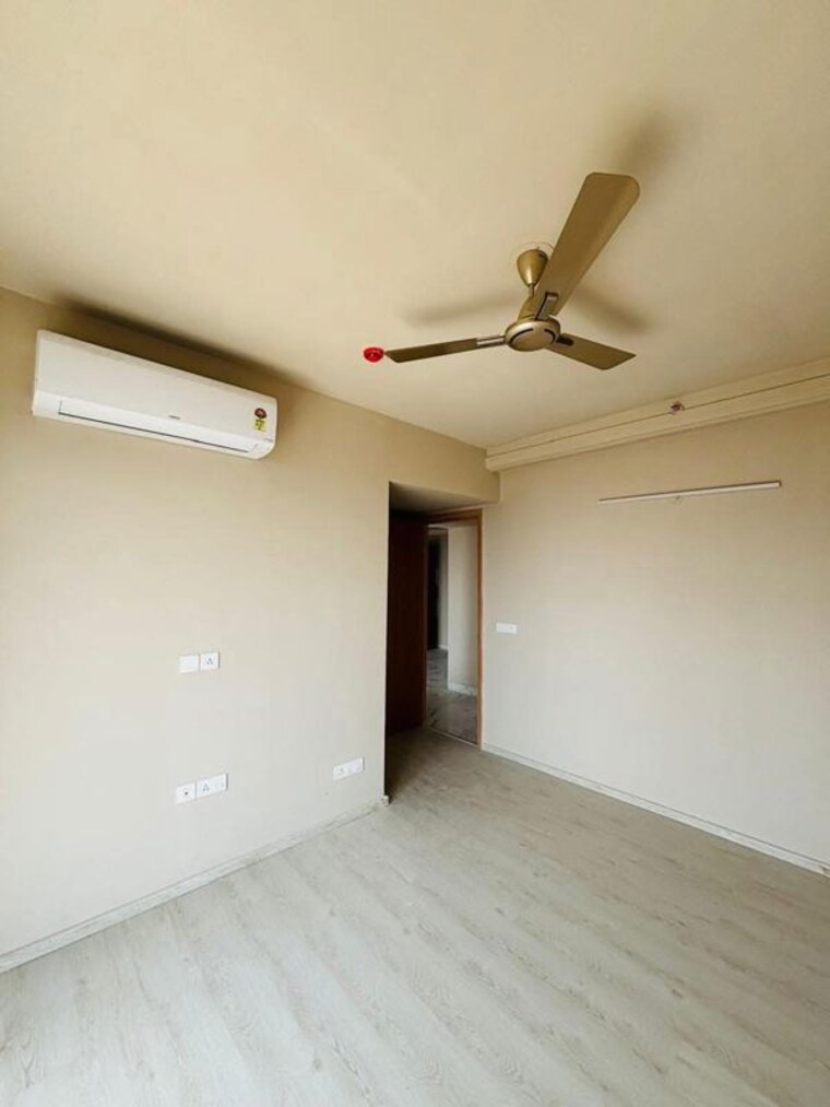 Room, m3m-heights 2 Bedroom 1261 Sq.Ft. Apartment In Sector 65 Gurgaon 10661620