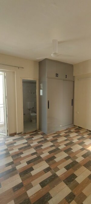 Room in 2 BHK Apartment at MRG The Meridian, Sector 89 – for Rent