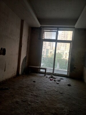 Room in 5 BHK Villa at Mahagun Mirabella, Sector 79 – for Sale