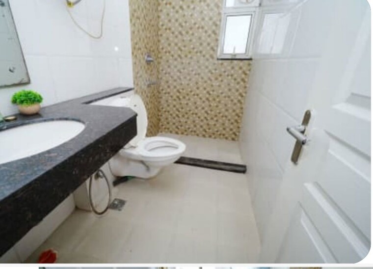 Bathroom, bestech-park-view-ananda 3 Bedroom 1660 Sq.Ft. Apartment In Sector 81 Gurgaon 10661602