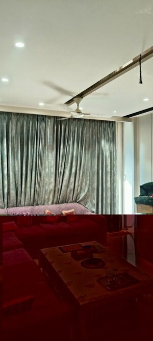 Bedroom in 3 BHK Builder Floor at Chittaranjan Park – for Rent