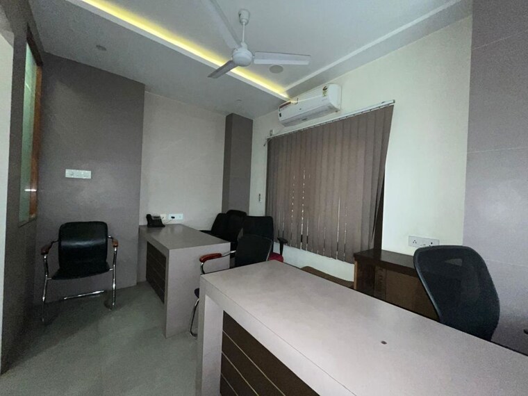 Team Area, six mile Commercial Office Space 1000 Sq.Ft. In Six Mile Guwahati 10661542