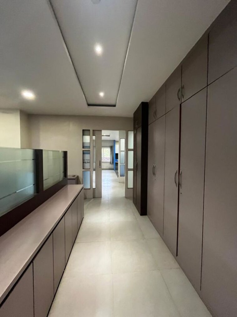 undefined, six mile Commercial Office Space 1000 Sq.Ft. In Six Mile Guwahati 10661542