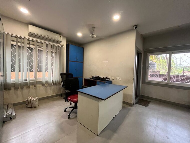 Living Room, six mile Commercial Office Space 1000 Sq.Ft. In Six Mile Guwahati 10661542
