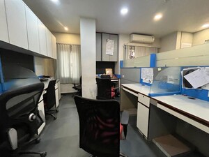  Office Space For Rent in Six Mile