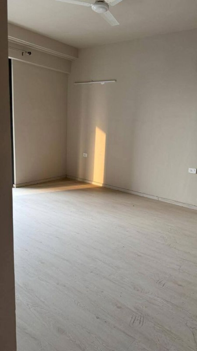 Room, m3m-sky-city 3 Bedroom 2054 Sq.Ft. Apartment In Sector 65 Gurgaon 10661640