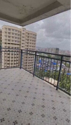 Balcony in 2.5 BHK Apartment at Chembur – for Rent