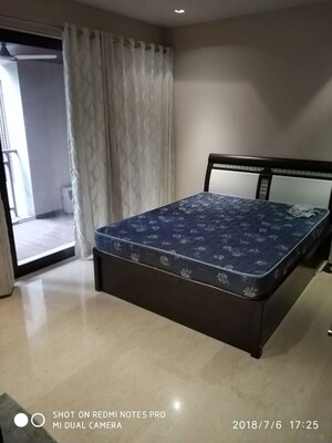 Bedroom in 4 BHK Apartment at Tiara Tower, Santacruz West – for Rent