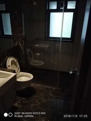 Bathroom in 4 BHK Apartment at Tiara Tower, Santacruz West – for Rent