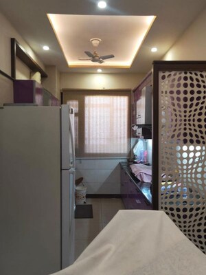 Team Area in 3 BHK Apartment at Sector 91 – for Rent