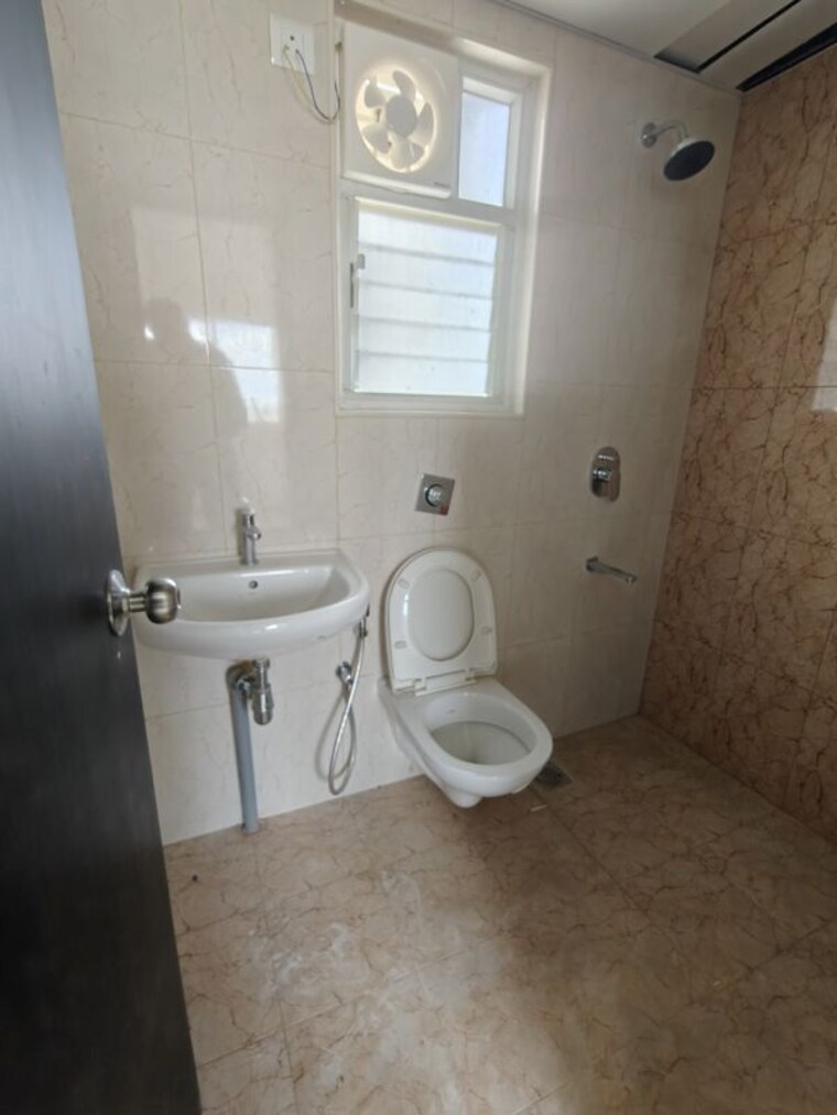 Bathroom, shriram-107-south-east 2 Bedroom 752 Sq.Ft. Apartment In Attibele Bangalore 10652864