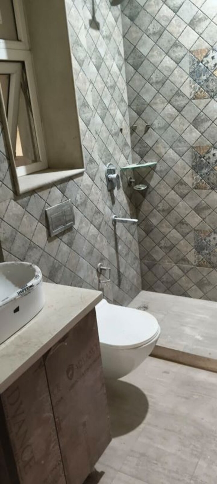 Attached Bathroom, safdarjung enclave 3 Bedroom 200 Sq.Yd. Builder Floor In Safdarjung Enclave Delhi 10661651