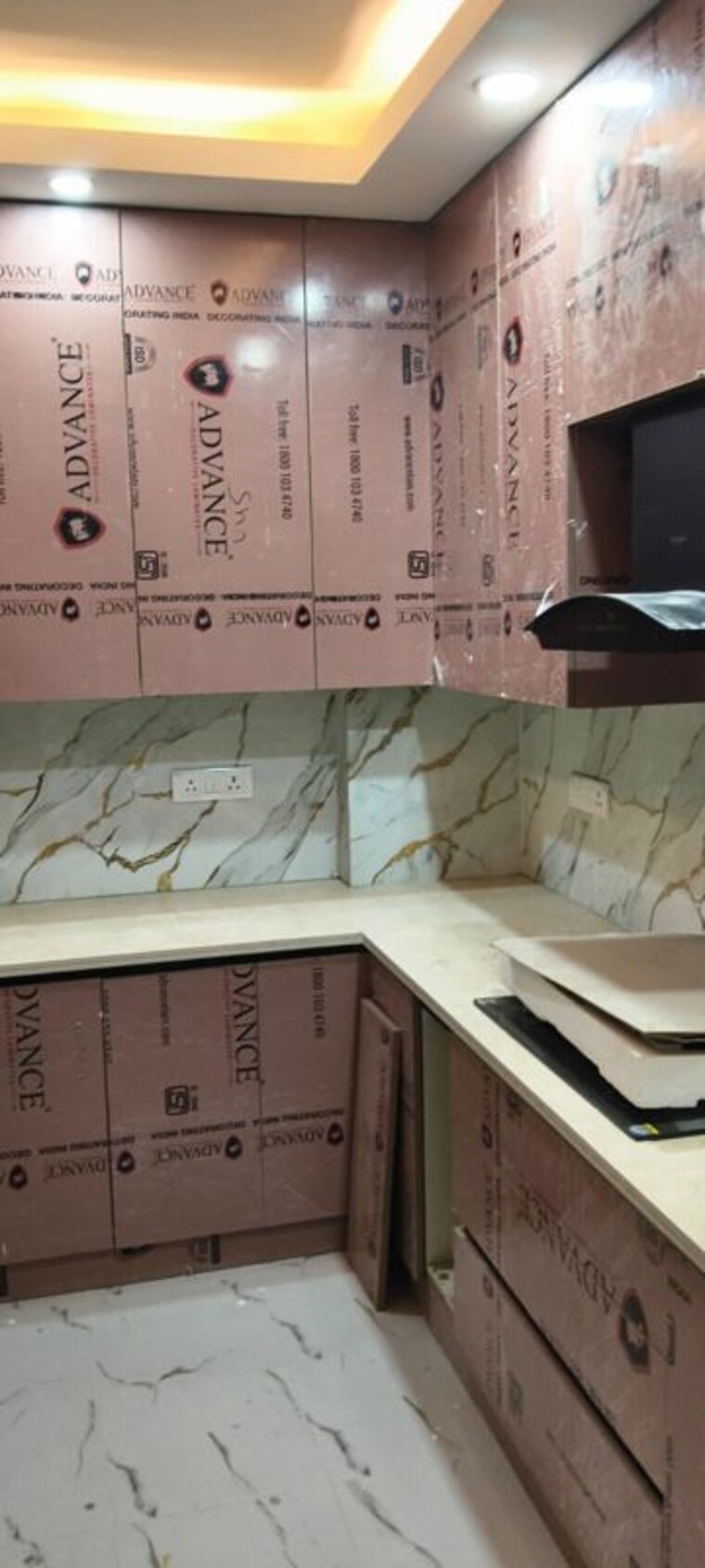 Kitchen, safdarjung enclave 3 Bedroom 200 Sq.Yd. Builder Floor In Safdarjung Enclave Delhi 10661651