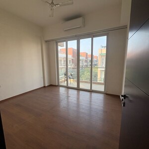 3 BHK Apartment For Rent in Adani Samsara, Sector 60