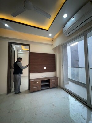 Room in 3 BHK Apartment at M3M Soulitude, Sector 89 – for Rent