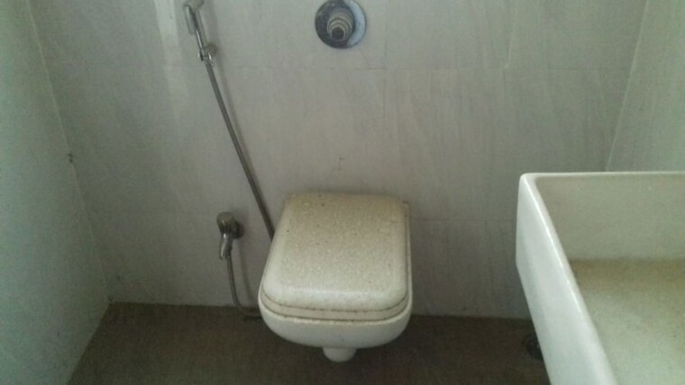 Bathroom, amanora-adreno-towers 2 Bedroom 808 Sq.Ft. Apartment In Hadapsar Pune 10661690