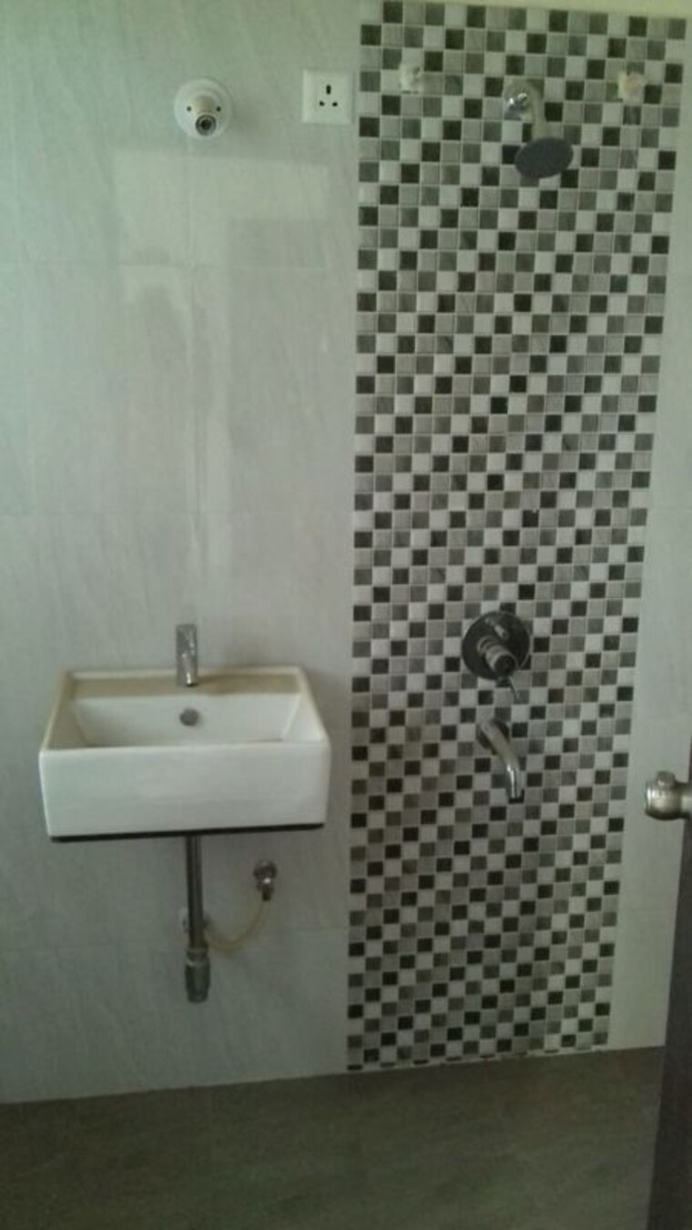 Bathroom, amanora-adreno-towers 2 Bedroom 808 Sq.Ft. Apartment In Hadapsar Pune 10661690