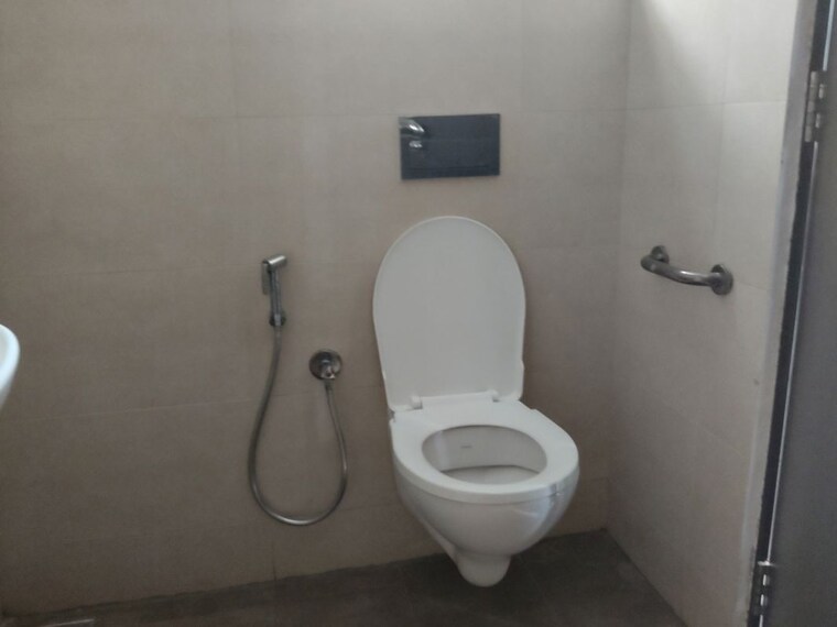 Attached Bathroom, candeur-40 2.5 Bedroom 1413 Sq.Ft. Apartment In Miyapur Hyderabad 10661711