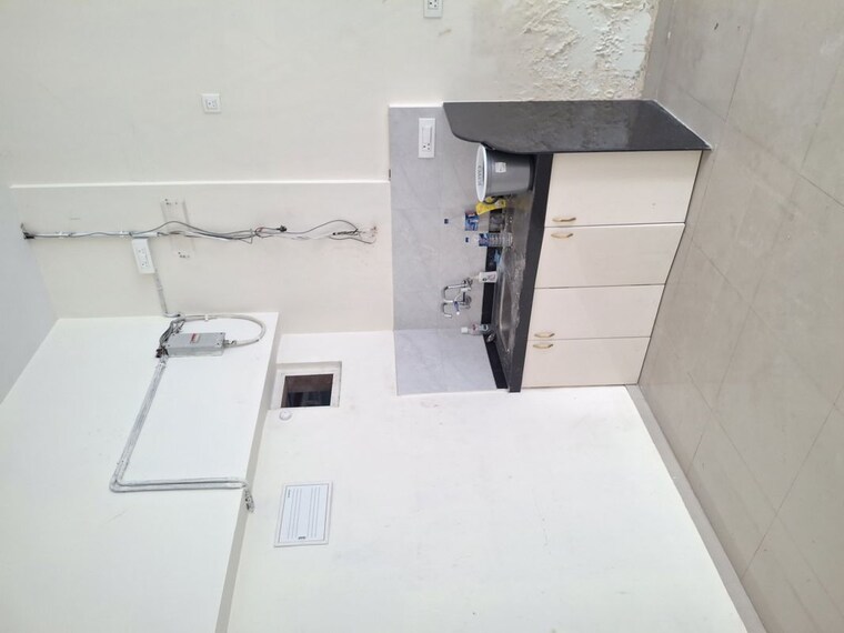 Kitchen, rosa-manhattan Commercial Shop 900 Sq.Ft. In Ghodbunder Road Thane 10661722