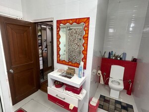 Bathroom in 1 BHK Apartment at Sector 5 – for Rent