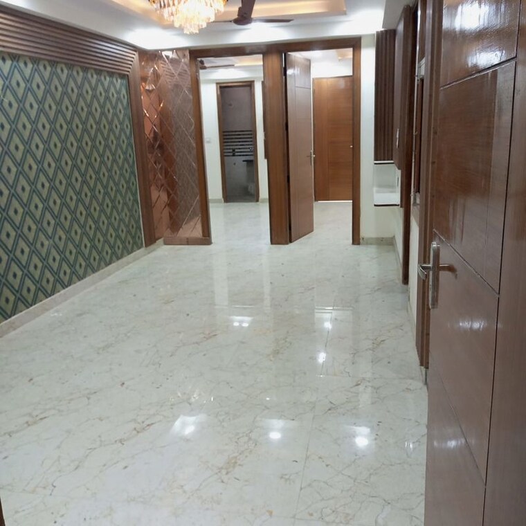 Room, shivam-apartments-noida  1100 Sq.Ft. Builder Floor In Sector 73 Noida 10661756