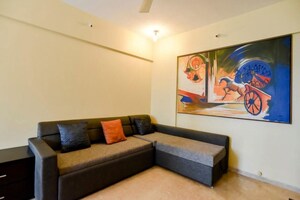 Bedroom in 1 BHK Apartment at Vijaya Heights Matunga East, Matunga East – for Rent