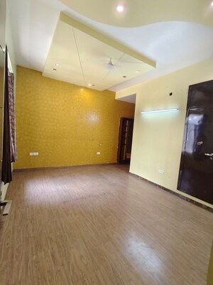 Master Bedroom in 2 BHK Independent House at Sector 51 – for Rent