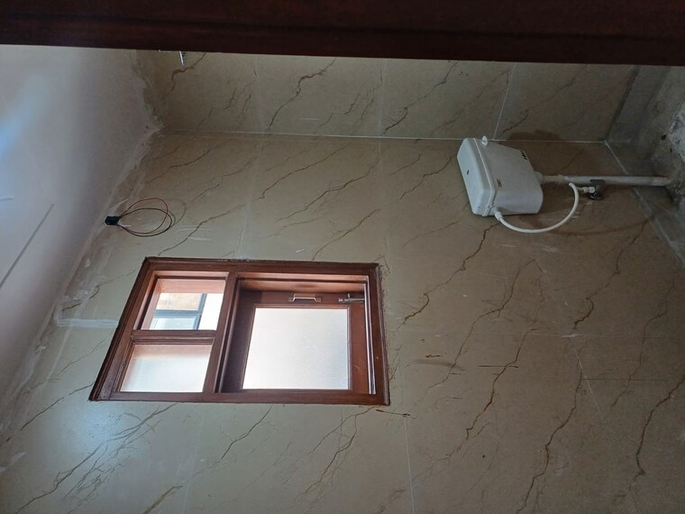 Bathroom, molarband 3.5 Bedroom 75 Sq.Yd. Builder Floor In Molarband Delhi 10661769