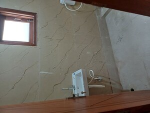 Bathroom in 3.5 BHK Builder Floor at Molarband – for Sale