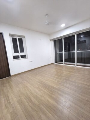 2 BHK Apartment For Rent in One Indiabulls Thane 1, Pokhran Road No One