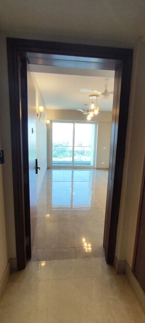 Room in 3.5 BHK Apartment at Emaar Digi Homes, Sector 62 – for Rent