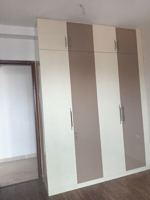 Building Lobby in 2.5 BHK Apartment at Sare Home, Sector 92 – for Rent