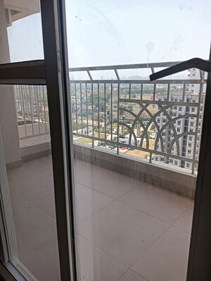 Balcony in 2.5 BHK Apartment at Sare Home, Sector 92 – for Rent