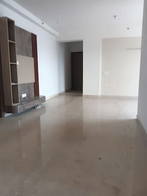 Room in 2.5 BHK Apartment at Sare Home, Sector 92 – for Rent