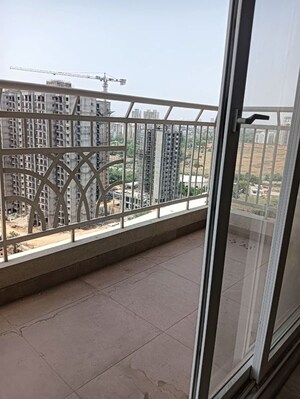 Balcony in 2.5 BHK Apartment at Sare Home, Sector 92 – for Rent