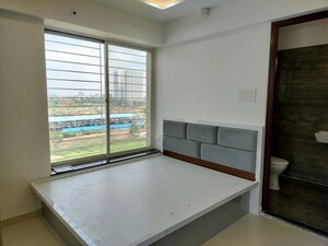 Room in 2 BHK Apartment at Goel Ganga Aurum Park, Tathawade – for Rent