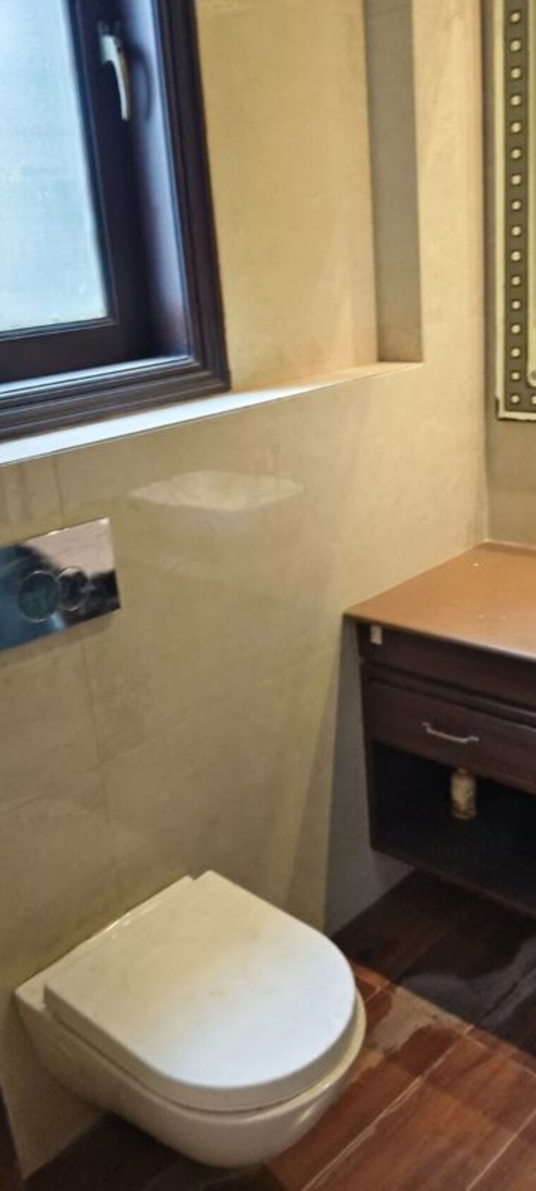 Bathroom, safdarjung enclave 4 Bedroom 300 Sq.Yd. Builder Floor In Safdarjung Enclave Delhi 10661838