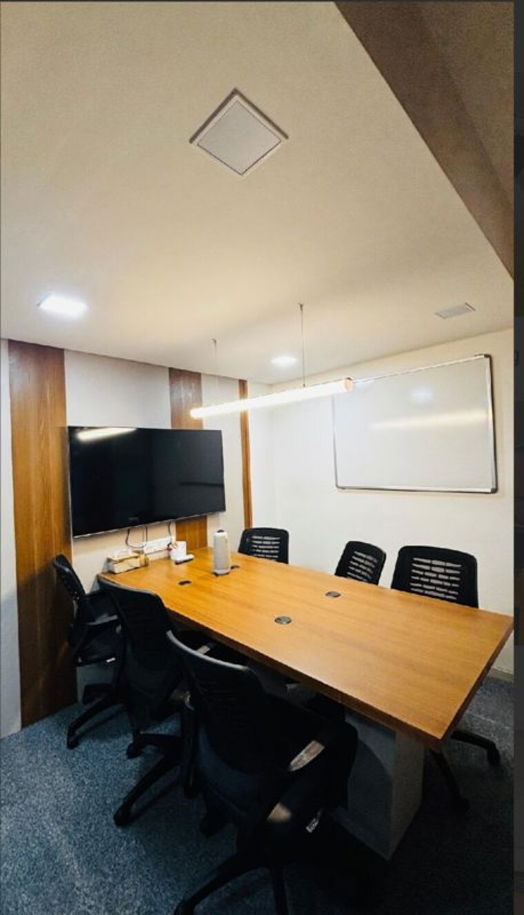 Team Area, kp-epitome Commercial Office Space 825 Sq.Ft. In Makarba Ahmedabad 10661867
