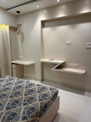 Bedroom in 2 BHK Apartment at Chembur – for Rent