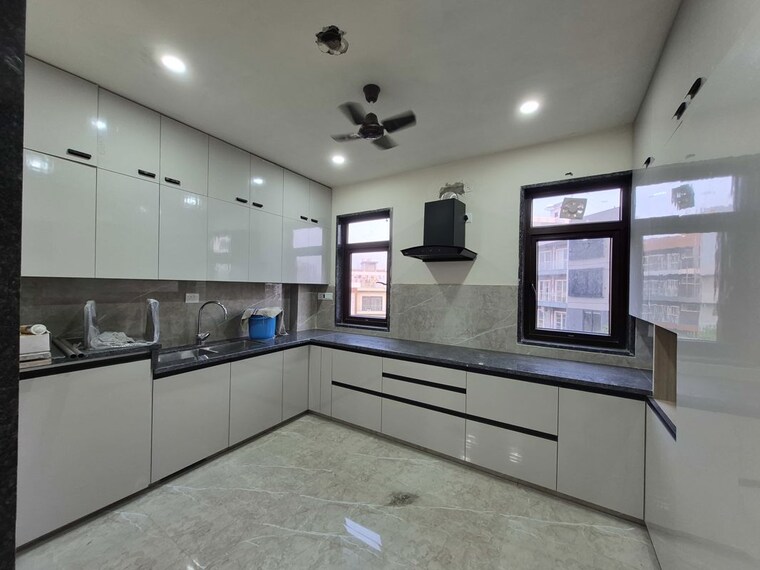 Kitchen, sector 51 3 Bedroom 2500 Sq.Ft. Builder Floor In Sector 51 Gurgaon 10661911