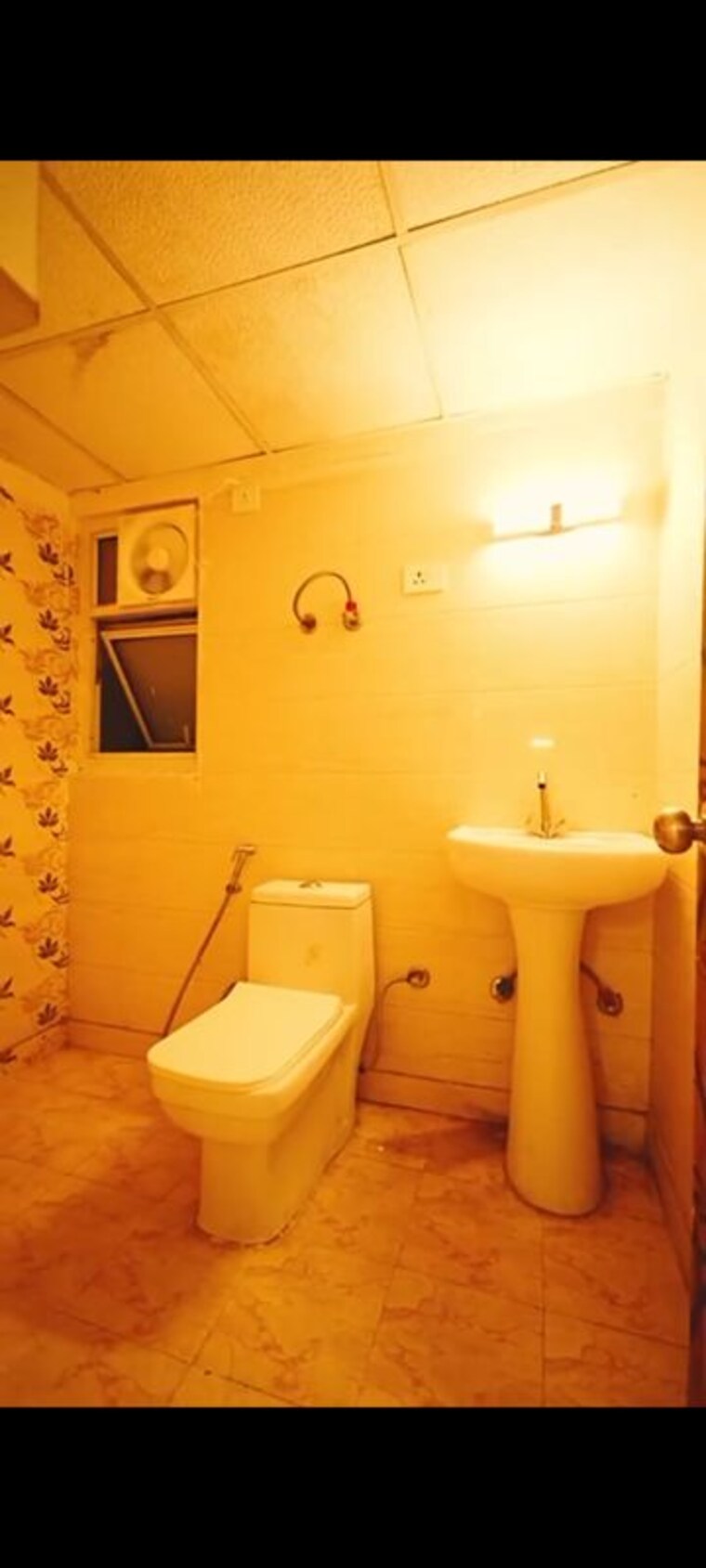 Bathroom, eureka-diya-green-city 2 Bedroom 968 Sq.Ft. Apartment In Raj Nagar Extension Ghaziabad 10661910