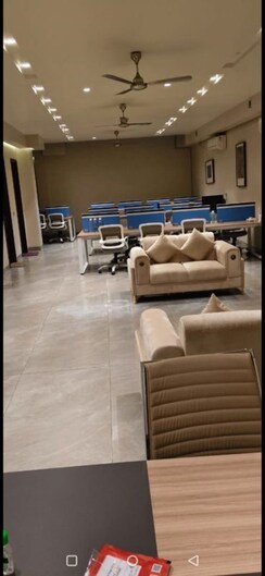 Office Space For Rent in Green Park Extension