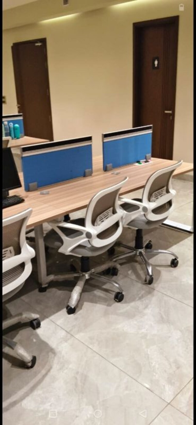 Team Area, green park extension Commercial Office Space 2000 Sq.Ft. In Green Park Extension Delhi 10661873