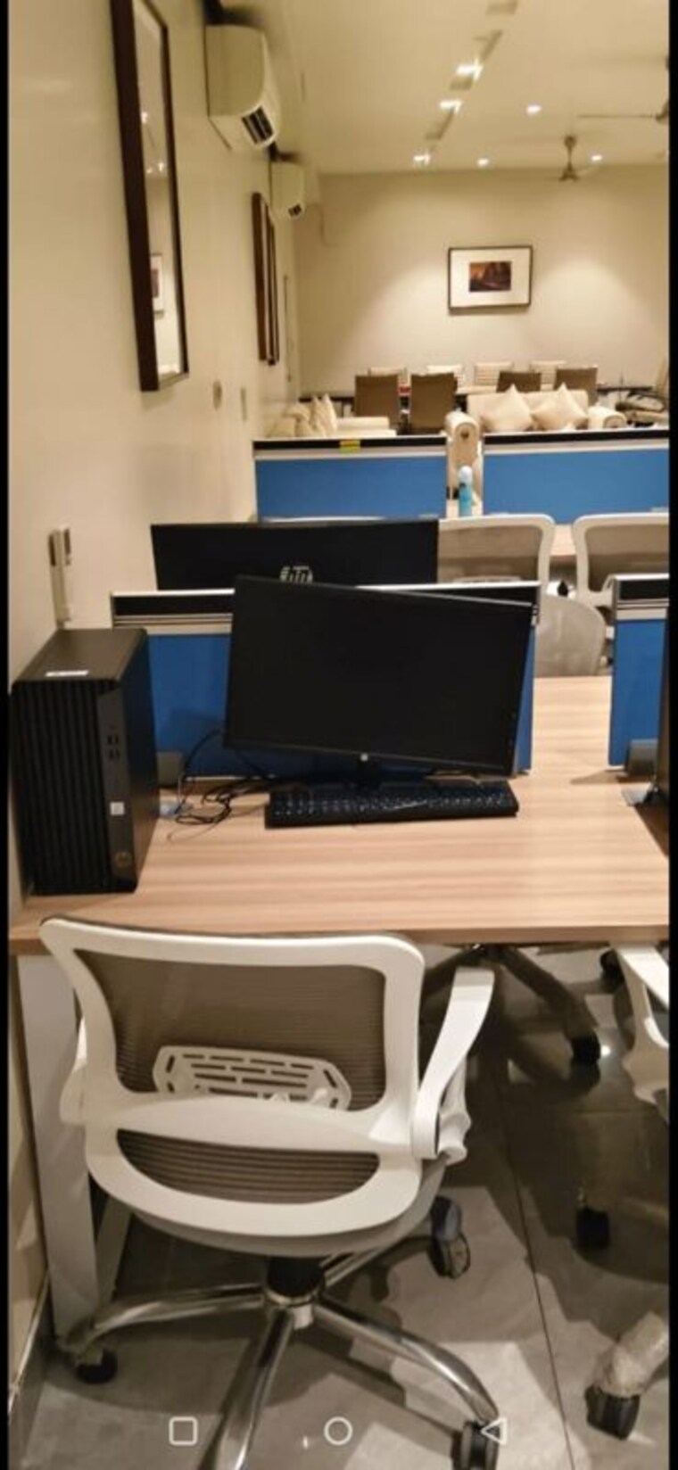 Team Area, green park extension Commercial Office Space 2000 Sq.Ft. In Green Park Extension Delhi 10661873